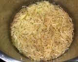 A picture of step 3 of California Farm Quince White Wine.