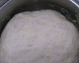 Foto langkah ke 1 dari resep Pizza Mini Sosis Mozzarella.