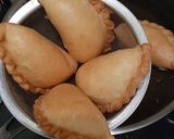 Foto langkah ke 8 dari resep Panada Manado.