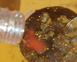A picture of step 3 of Chicken Frankie Roll.