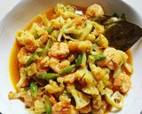 Foto langkah ke 5 dari resep Tumis udang, bunga kol dan buncis.
