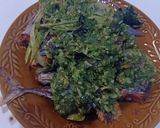 Foto langkah ke 3 dari resep Ikan tongkol goreng cabe hijau.