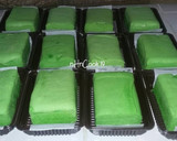 Foto langkah ke 7 dari resep Bolu pandan kukus lembut.