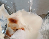 Foto del paso 4 de la receta: Gelatina de yogurt y fresas, low carb 🍮🍓
