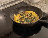 Foto del paso 6 de la receta: Tortilla con boletus y espinacas