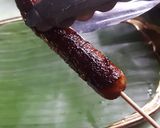 Foto langkah ke 5 dari resep Sosis Bakar ala Clarissa's Kitchen.