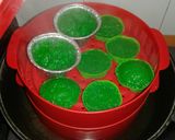 Foto langkah ke 5 dari resep Lapis Singkong Kukus!.