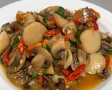 Foto langkah ke 8 dari resep Oseng-oseng jamur baso ikan.