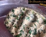 A picture of step 5 of Hara Bhara Parantha (Leafy wholeweat Flatbread).