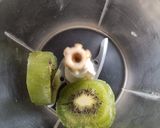 A picture of step 1 of Kiwi Banana Smoothie.