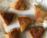 A picture of step 4 of Baked roti samosa.