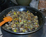 Foto del paso 4 de la receta: Potaje de lentejas, setas y morcilla de Burgos