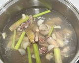 รูปขั้นตอนการทำที่ 2 ของ ต้มยำไก่บ้าน