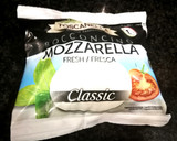 Foto del paso 2 de la receta: Aguacate relleno con jamón curado y mozzarella
