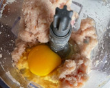 Foto langkah ke 1 dari resep Bola Bola Daging Ayam.
