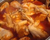 Pörkölt csirkecombból, és szárnyból recept fázis 2 fotója