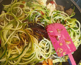 Foto del paso 8 de la receta: Fideos fritos de calabacín con ternera 🇨🇳. Sin gluten/keto
