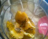 Foto del paso 2 de la receta: Smoothie de Parchita (maracuyá) y mango