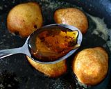 A picture of step 4 of Easy Roast Pears with Balsamic Vinegar and Honey.