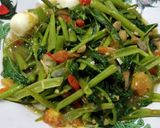 Foto langkah ke 2 dari resep Tumis Kangkung Tauco.