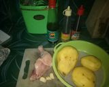 Foto langkah ke 1 dari resep Kentang Mix Ayam Kecap Praktis.