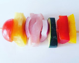 Foto del paso 2 de la receta: Brochetas de cerdo y piña con salsa BBQ