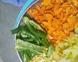 कच्ची हल्दी आंवला और लहसुन की सब्जी(kachchi haldi aur lahsun ki sabzi recipe in Hindi) रेसिपी चरण 1 फोटो
