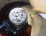 A picture of step 6 of Caramel Flan.