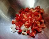 Foto del passaggio 3 della ricetta Fresco cous cous al pesto, con pomodori, formaggio e uova
