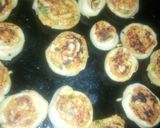 A picture of step 5 of Pizza pinwheel.