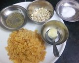 A picture of step 2 of Peanut honey comb Brittle.