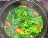 Foto langkah ke 3 dari resep Tumis genjer.