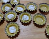 Foto del passaggio 3 della ricetta Bocconotti alla crema di ricotta e limone con amaretti