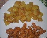 Fűszeres csirkemell csíkok, sütőben sült burgonyával recept fázis 4 fotója