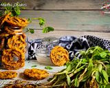 મેથી ચકરી (Methi Chakri Recipe in Gujarati) રેસીપી સ્ટેપ4ફોટો