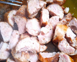 Foto del paso 5 de la receta: Guisito de porotos frutillas con chorizo, panceta y verduras