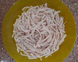 Foto langkah ke 2 dari resep Ayam Suwir Kecap.