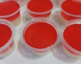 Foto langkah ke 4 dari resep Puding Jelly Strawberry Merah Putih.