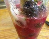 Foto del paso 2 de la receta: Mojito frutos rojos 🍹