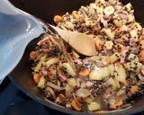 Une image de l'étape 5 de Lentilles vertes aux lardons et aux légumes.