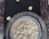A picture of step 2 of Sweet Makhana raita.
