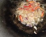 Foto langkah ke 4 dari resep Mi Goreng Sosis.
