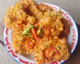 Foto langkah ke 5 dari resep Bakwan jagung dengan udang.