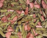 Foto del paso 3 de la receta: Ejotes a la mantequilla con salchichas