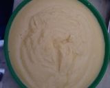 A picture of step 2 of Moong dal halwa.