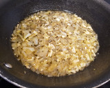 Foto del paso 3 de la receta: Atún en salsa de vino manzanilla