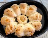 A picture of step 5 of Baked vada pau.