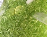 Foto langkah ke 3 dari resep Es timun lemon.