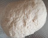 A picture of step 5 of Paneer paratha.