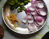 নর্থ ইন্ডিয়ান স্টাইল কড়াই চিকন (North Indian style karai chicken recipe in bengali) রেসিপির ধাপ 6 ছবি